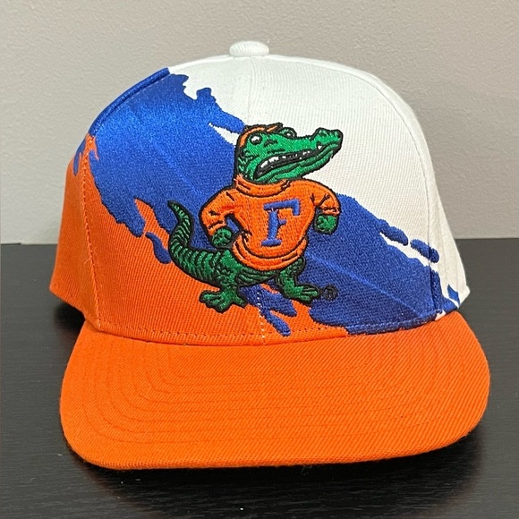 Mitchell & Ness Other - NWOT Youth Mitchell &‎ Ness Florida Gators Paintbrush SnapBack Hat Orange…